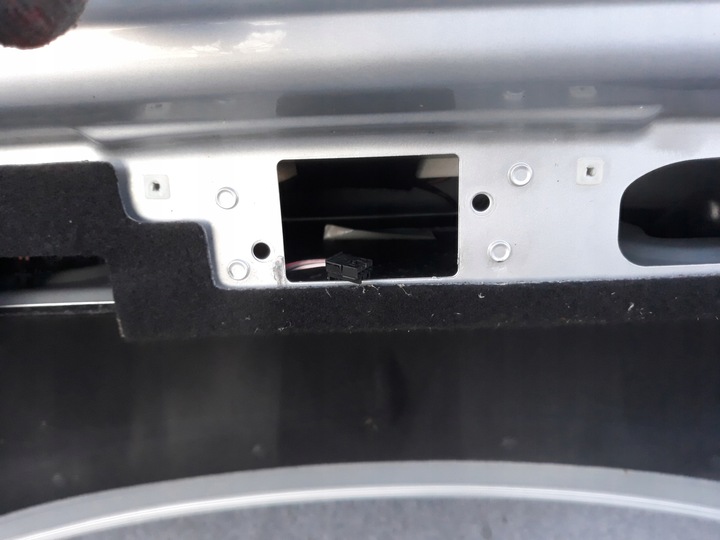 фото №5, Кришка багажника mercedes w219 cls 775