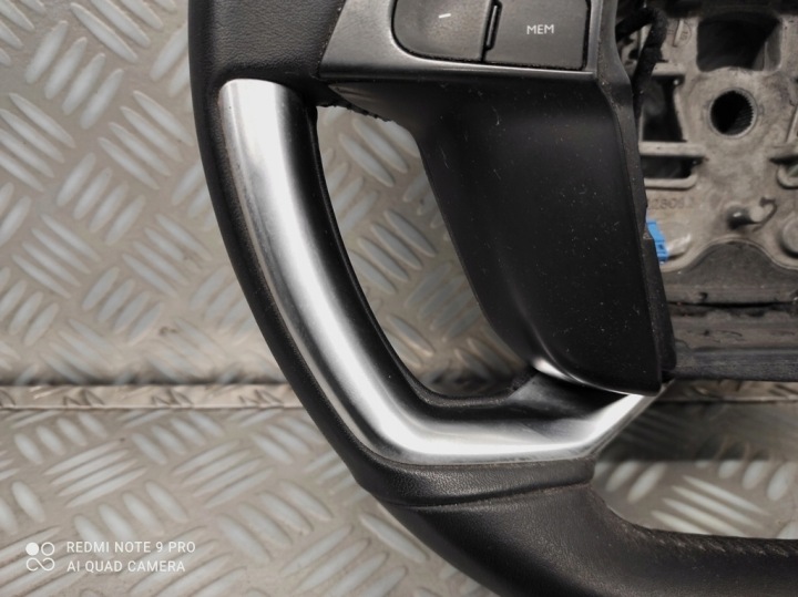 фото №8, Руль кожаный многофункциональная citroen c4 picasso ii 98096592zd