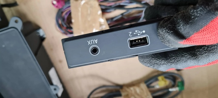 фото №7, A5 8w гніздо зарядний пристрій usb port джгут установка 8w0035708a a4 b9 8w