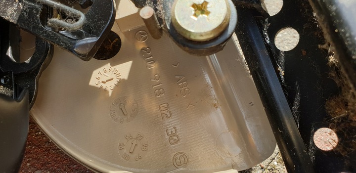 фото №11, Сиденье правый перед пассажира застёжка mercedes e w210 оригинальный номер eu