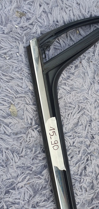 фото №3, Hyundai santa fe iv планка прокладка хром дверь левый зад