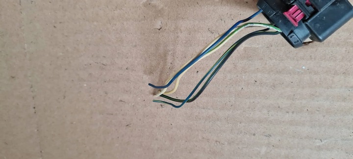 фото №5, A4 b9 8w штекер роз'єм 4h0973717b a5 8w q5 q7 4m ii