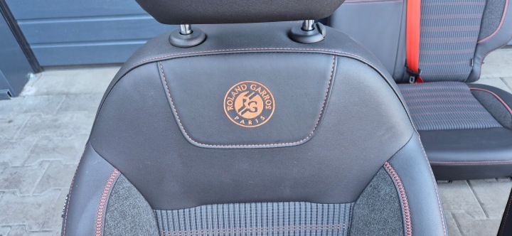 фото №11, Сидіння перед зад оббивка ремені комплект peugeot 208 i roland garros