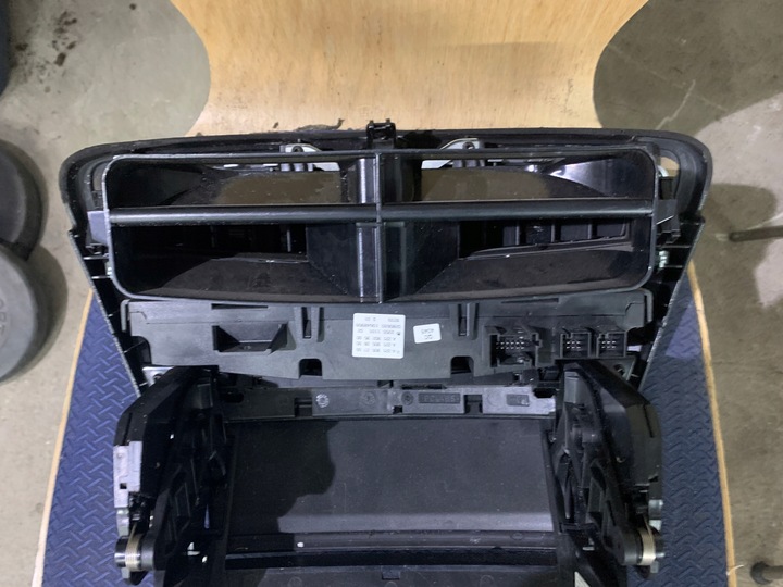 фото №10, A2166800039 w221 w216 dekor консоли средство дерево