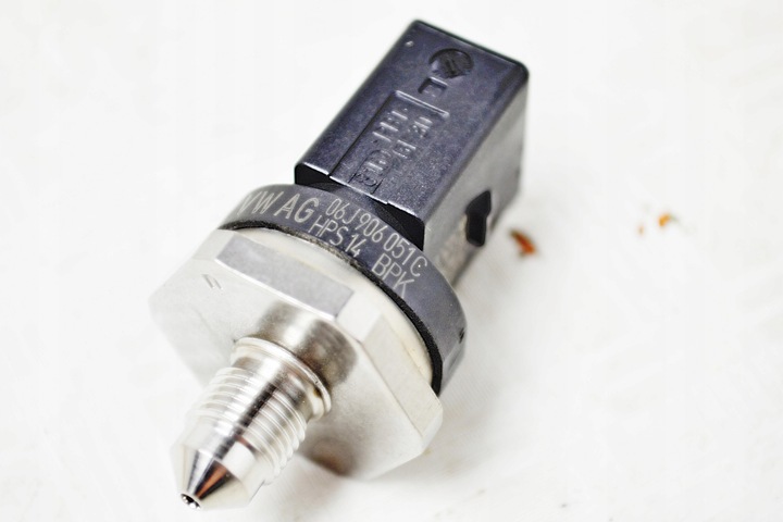 фото №1, Bosch датчик 0261545060 06j906051c новый