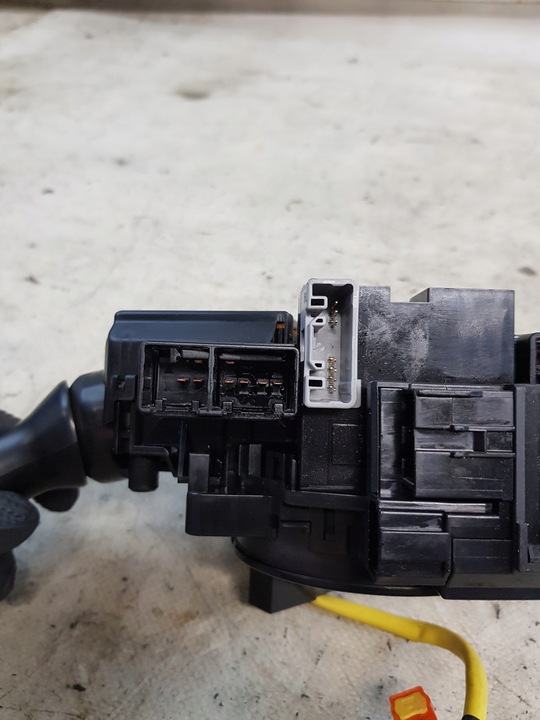 фото №12, Перемикач комбінований toyota yaris ii 1.3b