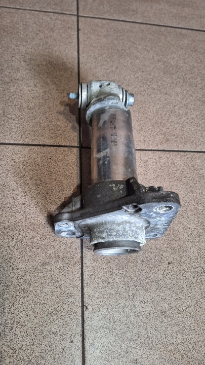 фото №6, Відбійник гвинт зона зминання права перед audi a4 b6