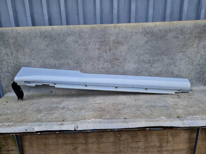 фото №1, Audi a4 b6 cabrio планка накладка порогова права 8h0853860