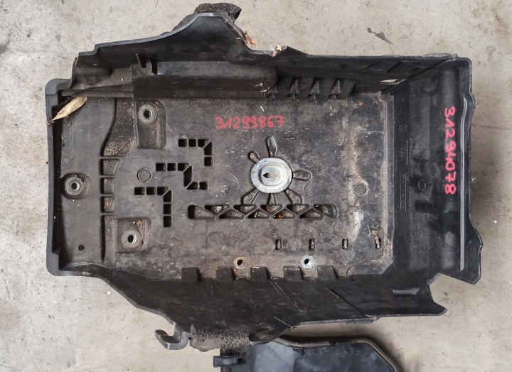 фото №1, Volvo xc60 xc70 s80 v70 v60 корпус акумулятора