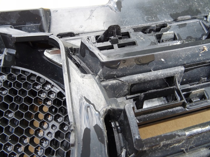 фото №8, Vw passat b7 решётка логотип оригинал