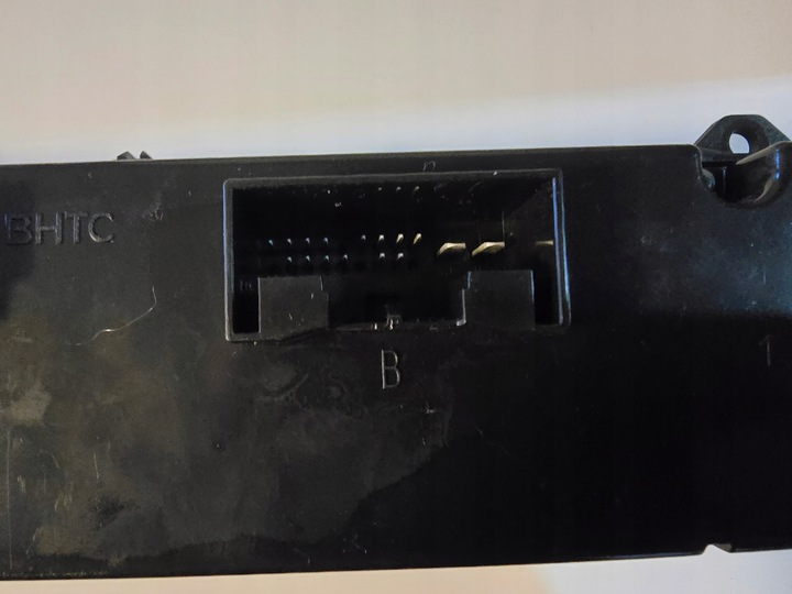 фото №8, Audi q7 модуль управляющая klimatem 4m0820043ad