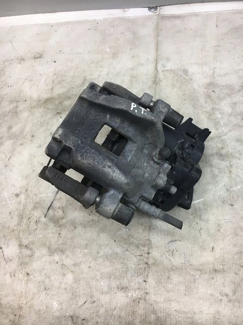 фото №1, Volvo xc90 ii супорт гальмівний правий зад 32217643