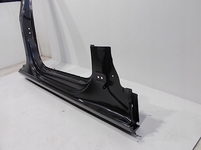 фото №3, Audi a4 b9 8w 15-23 обшивка порога правые порог org