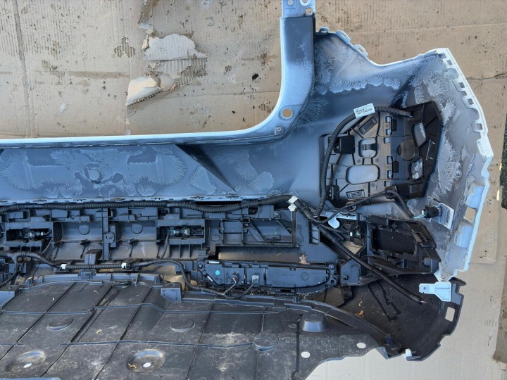 фото №12, Задній бампер комплектний 6xpdc renault scenic 5 v білий 850239698r