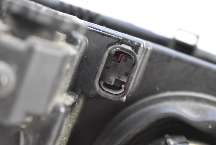 фото №10, Фара левый лампа перед ксенон eu 1305235713 bmw e46 рестайлинг 97-03