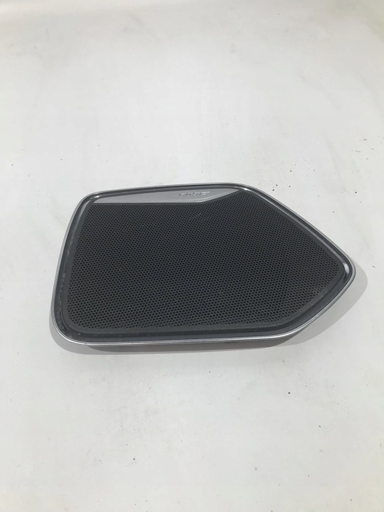 фото №1, Защита динамика дверь перед правая q3 8u 8u0035420a