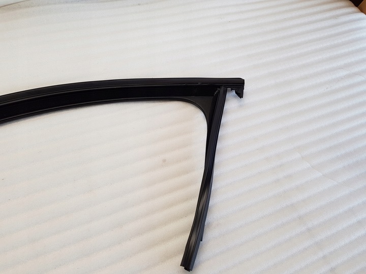 фото №4, Mercedes c-klasa w205 прокладка дверь левая перед