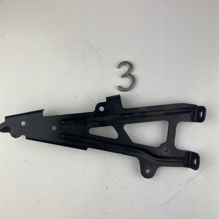 фото №8, Держатель поддержка bmw m140i m240i f21 f23 f36 g30 g31 g32 g11 g12 x3 x4 m40ix