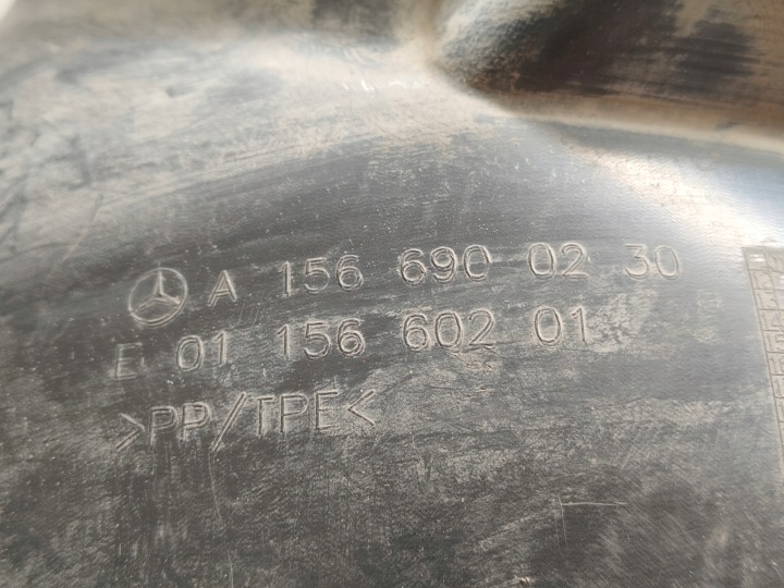 фото №8, Mercedes gla w156 x156 подкрылок правое передние перед оригинал a1566900230