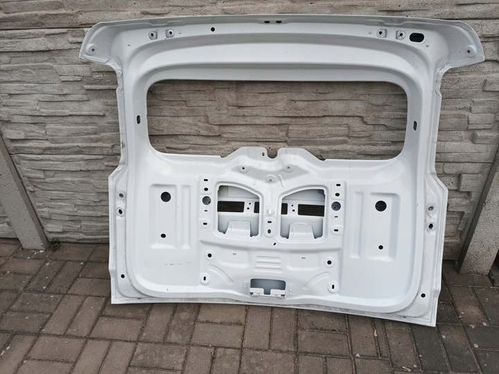 фото №6, Задня кришка dacia jogger зад