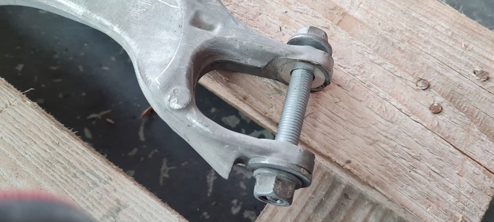 фото №12, Sq8 4m rsq8 q8 кріплення тримач widelec амортизатора праві 4m0413038h sq7