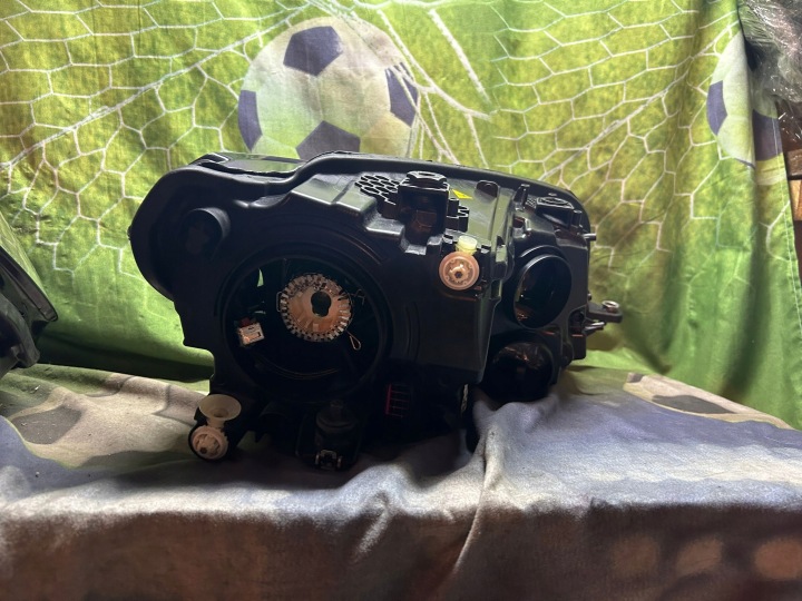 фото №10, Комплект лампа vw caddy рестайлінг bi ксенон led 2k1941032b 2k1941032b 2k1941031b