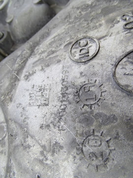 фото №7, Корпус розподільний вал насос води ghibli levante quatroporte 3,0 v6