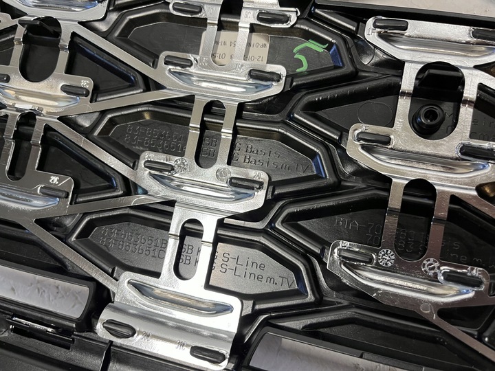 фото №10, Audi q3 ii 83f sportabck s line 2018 - решітка решітка радіатора org