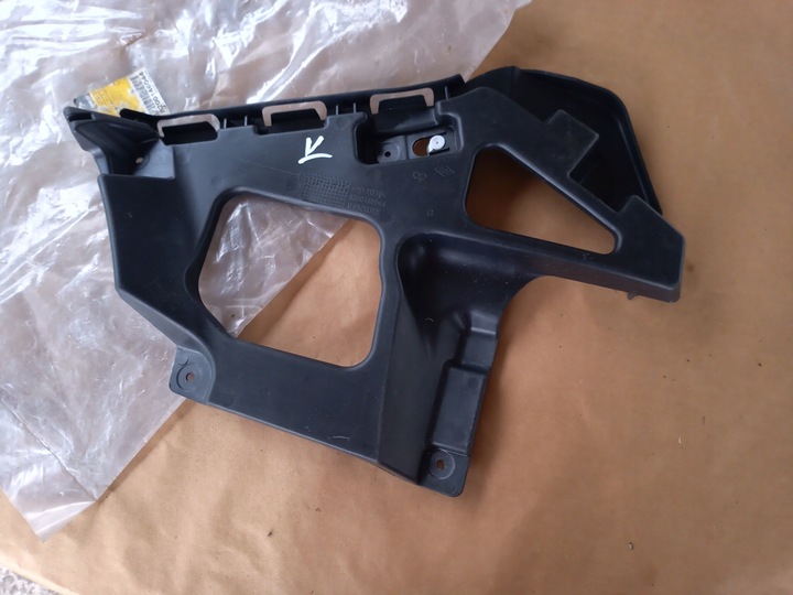 фото №1, Ковзун бампера лівий зад megane ii combi 8200146044