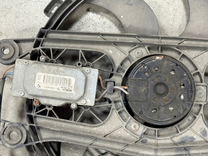 фото №6, Bmw 3 e46 вентилятор охлаждения радиатора (диффузор) oem номер 6922555