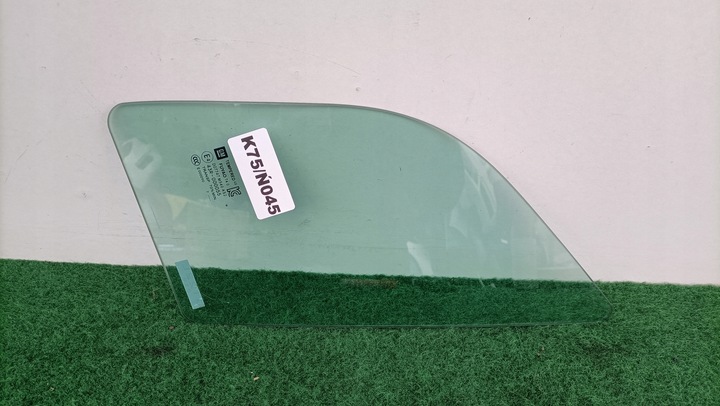 фото №1, Opel astra 5 v k стекло дверь левый перед треугольник малый e000090 k75/ń045