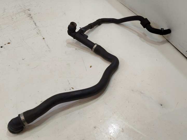 фото №1, Труба шланг води vw passat b8 1.6 tdi dcx 5q0122051bk