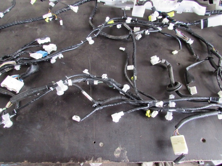 фото №8, Установка жгут кабины toyota corolla e21 19-23r ab161-f2c511-040