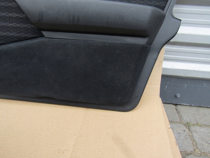 фото №7, 5 mercedes w124 обивка дверь правая перед 89-93