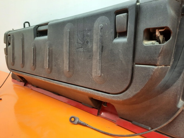 фото №16, Citroen c2 1.4 hdi 03-08 кришка багажника нижня зовнішня ручка