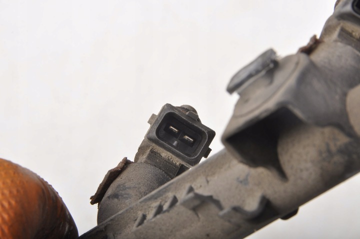 фото №8, Renault thalia ii 1.2 планка вприскувальний форсунка 8200292590