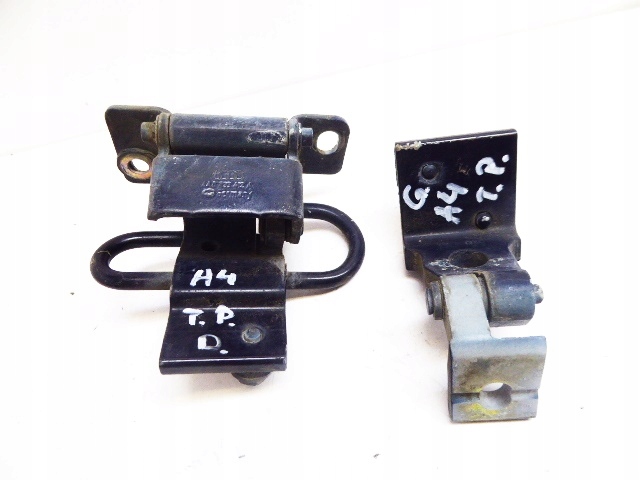 фото №1, Audi a4 b5 петли дверь зад правый комплект