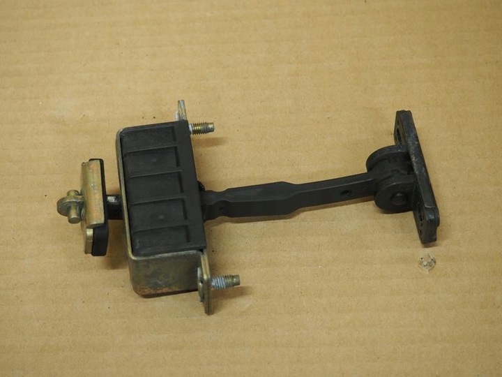 фото №4, Ограничитель дверь левый правые зад mercedes w211