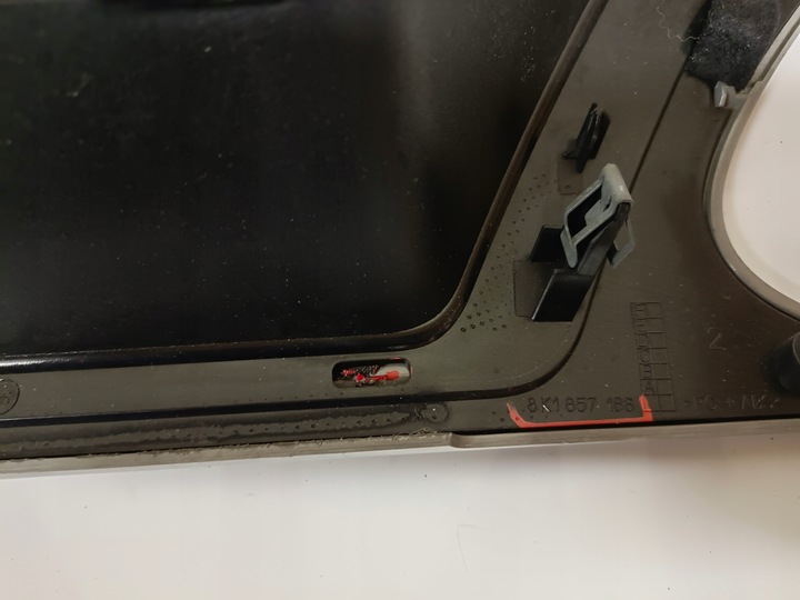 фото №7, Защита рамка дисплея audi a4 b8 8k1857186