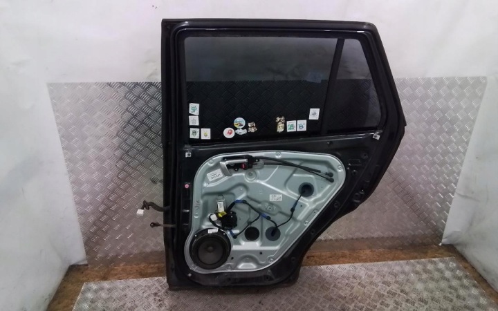 фото №8, Hyundai santa fe ii двері зад праве 2z