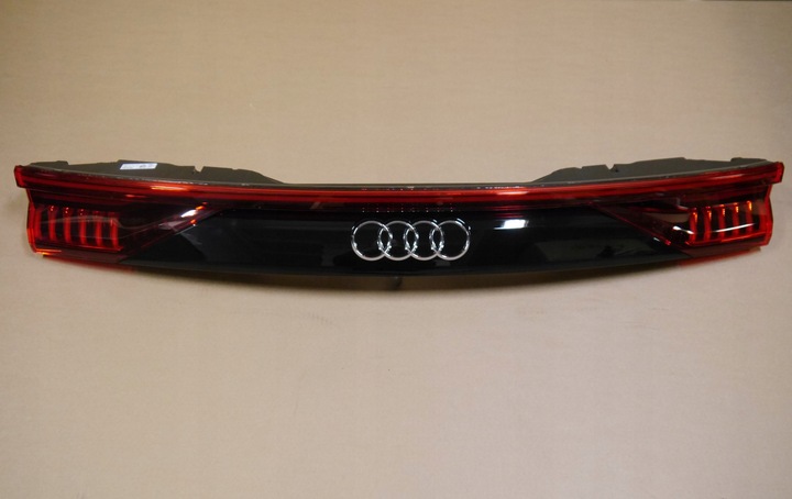 фото №1, Audi q8 4m задня лампа led 4m8945095p