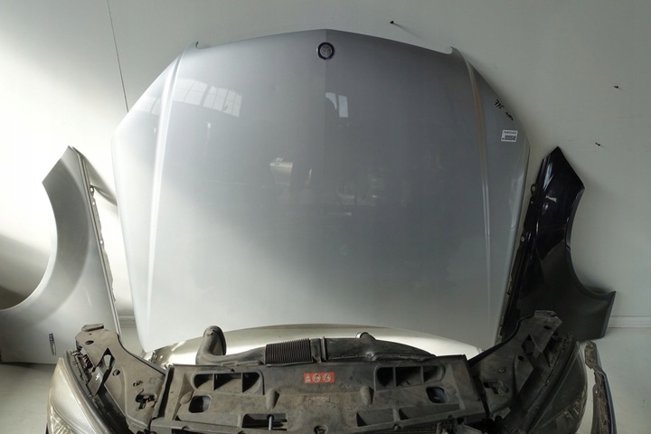 фото №6, Mercedes w204 перед капот бампер pas 2.2 amg усилитель