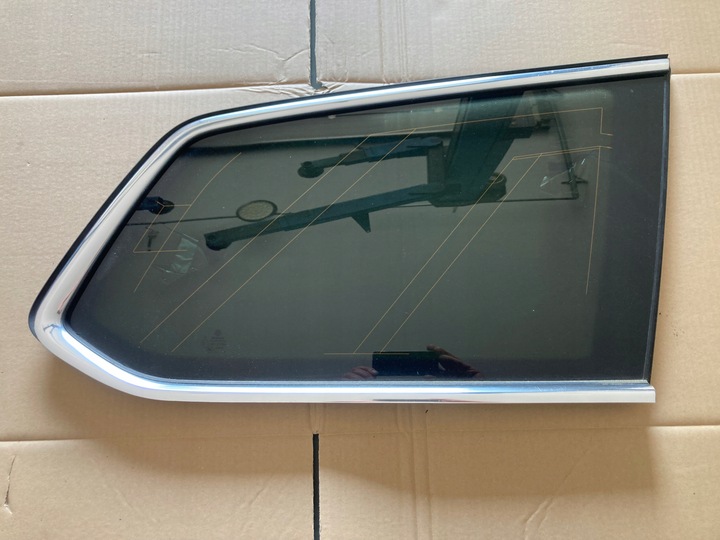 фото №1, Скло кузовна права vw passat b8 універсал as2