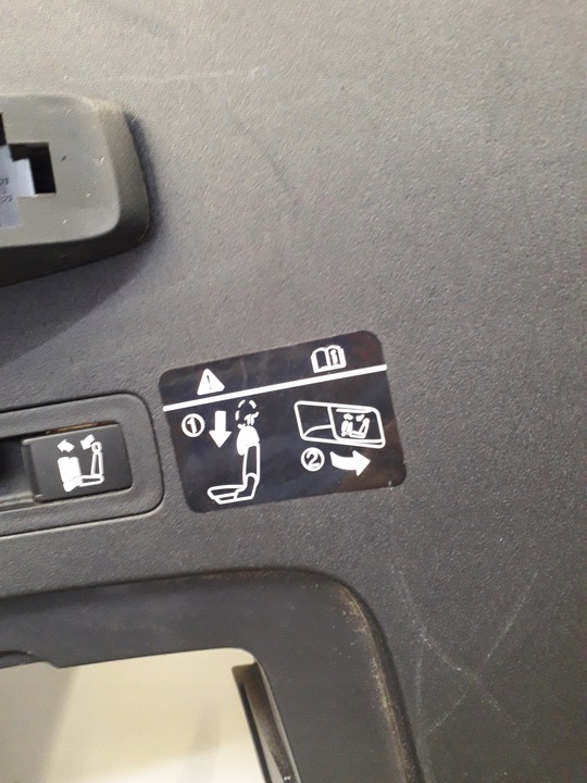 фото №4, Citroen c-crosser 2.2 hdi боковина зад багажника правые