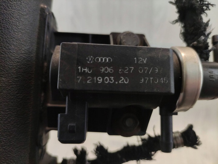 фото №7, Vw passat b5 трубка  шланг труба воздуха 8d0145844a