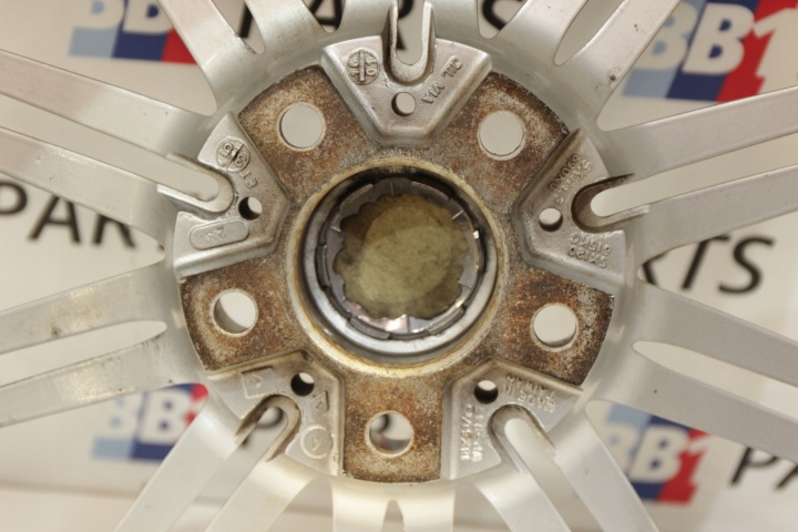 фото №10, Bmw f30 f31 f32 f36 диск beyern сетка 8,5j 18'' et25 72,6