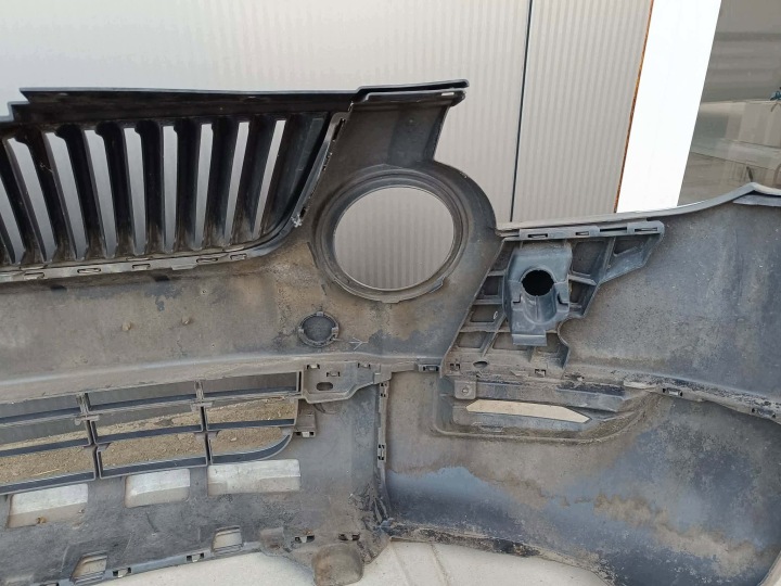 фото №15, Бампер перед передний дорестайлинг 2010r skoda yeti 5l0807221 комплектный