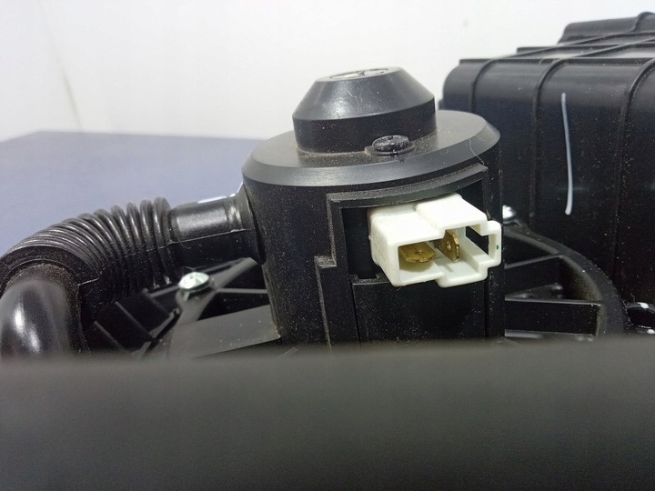 фото №7, Kia sorento ii корпус повітродувка задня зад