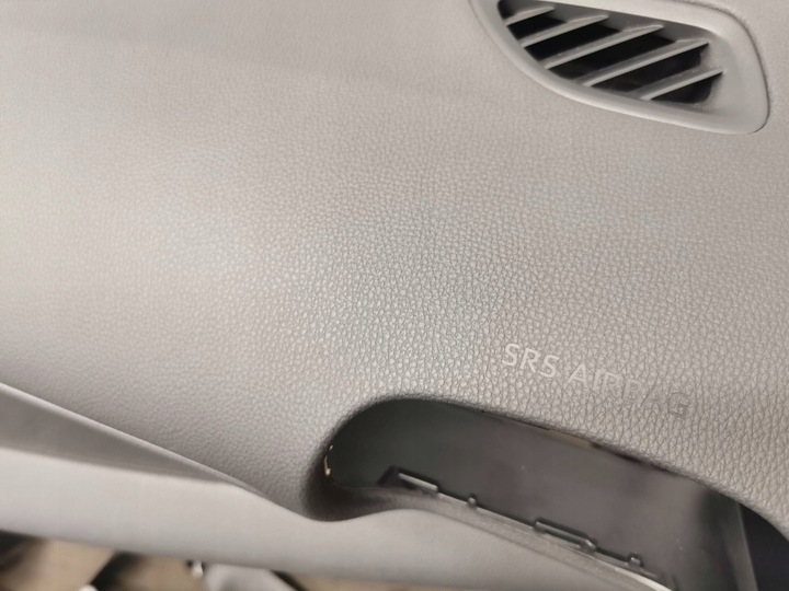 фото №5, Toyota yaris iv 4 2024 панель раздаточная консоль подушка безопасности ремни оригинальная