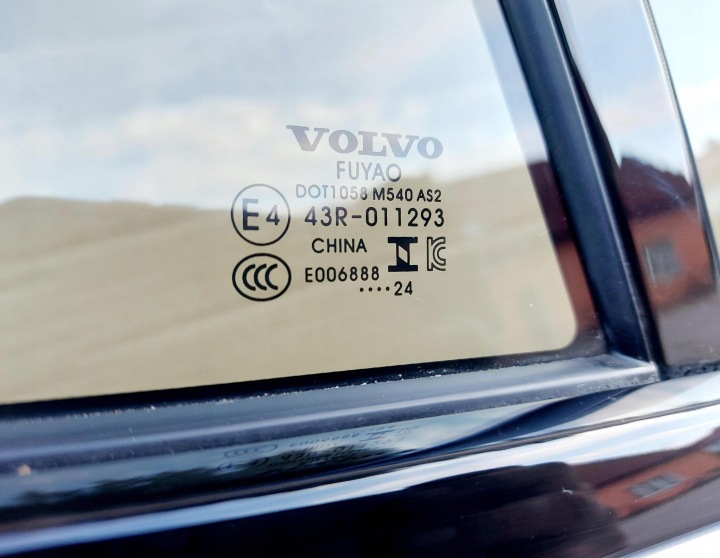 фото №10, Volvo ex-30 ex30 24r. дверь правая зад адаптер цвет 740/717 31345648